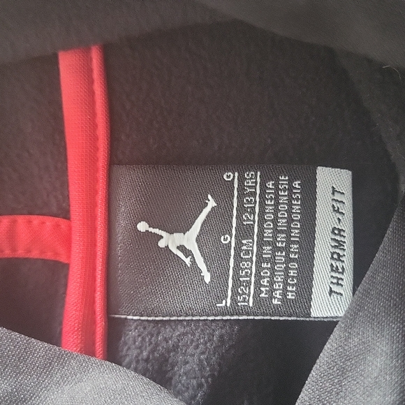 🚨SOLD🚨 BUNDLE BUNDLE AND SAVE • #190 • AIR JORDAN • 12-13 Yrs - Picture 3 of 6